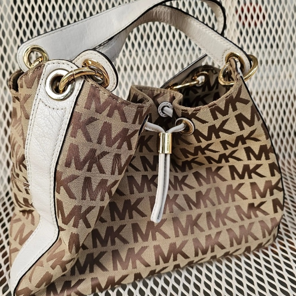 Michael Kors Tan and White Shoulder/Bucket Bag